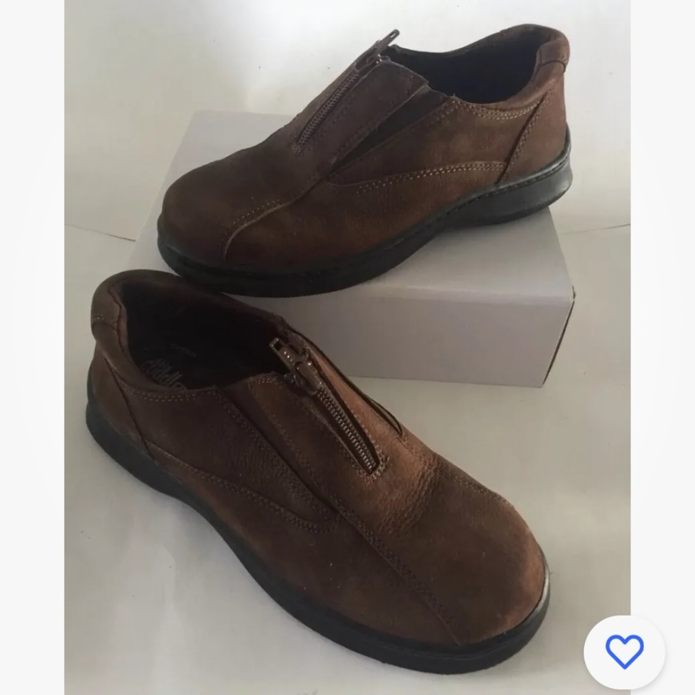 Cobbie Cuddlers Shoes Soft Brown Zipper Comfort Retro Size 6.5 NEW